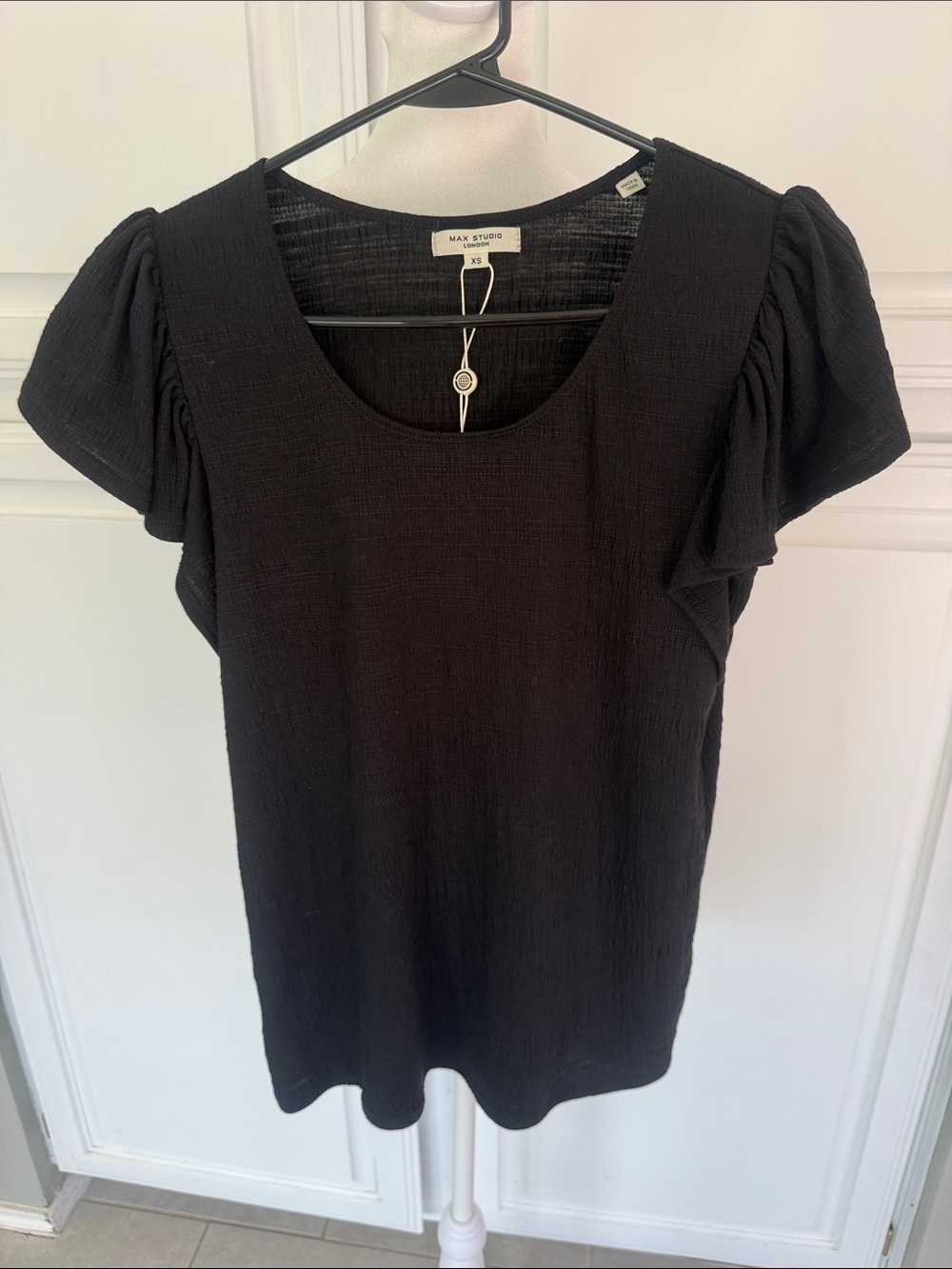Max Studio Black Puff-Sleeve Scoop Neck Top NWT